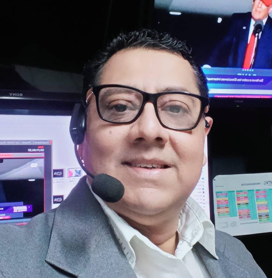 ”Nosotros le pusimos por el concepto del programa. Estábamos con el concepto de una fábrica”, comenzó contando.