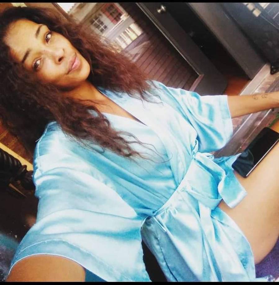 Tiroteada en su carro: mujer sale a cita con hombre y termina sin vida