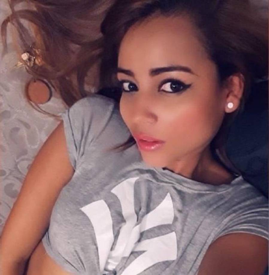 “A las personas que me critican mucho les digo, no importa a qué me dedico, pero Dios siempre va conmigo, así sea una actriz o una modelo”, agregó.