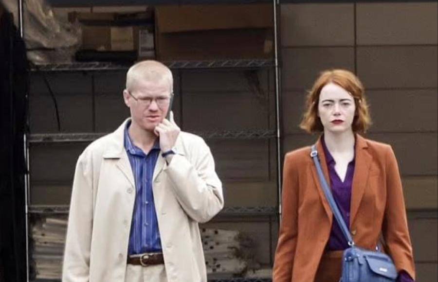 La cinta cuenta también con las actuaciones de Joe Alwyn, quien trabajó en la película “La favorita”, dirigida por Lanthimos. Aparecerán también los nominados al premio Óscar Jesse Plemons (El poder del perro) y Hong Chau (La ballena), al igual que Hunter Schafer (Euphoria).