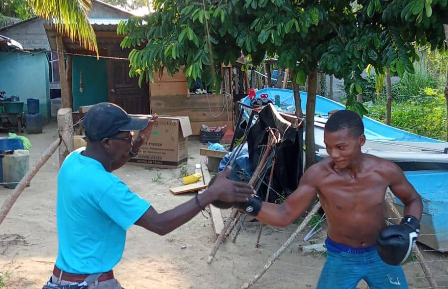 La trayectoria boxística del “Muñeco” González sobresalió a nivel nacional, hizo su carrera y pronto se ganó un lugar en un deporte que no es dominante en Honduras. 