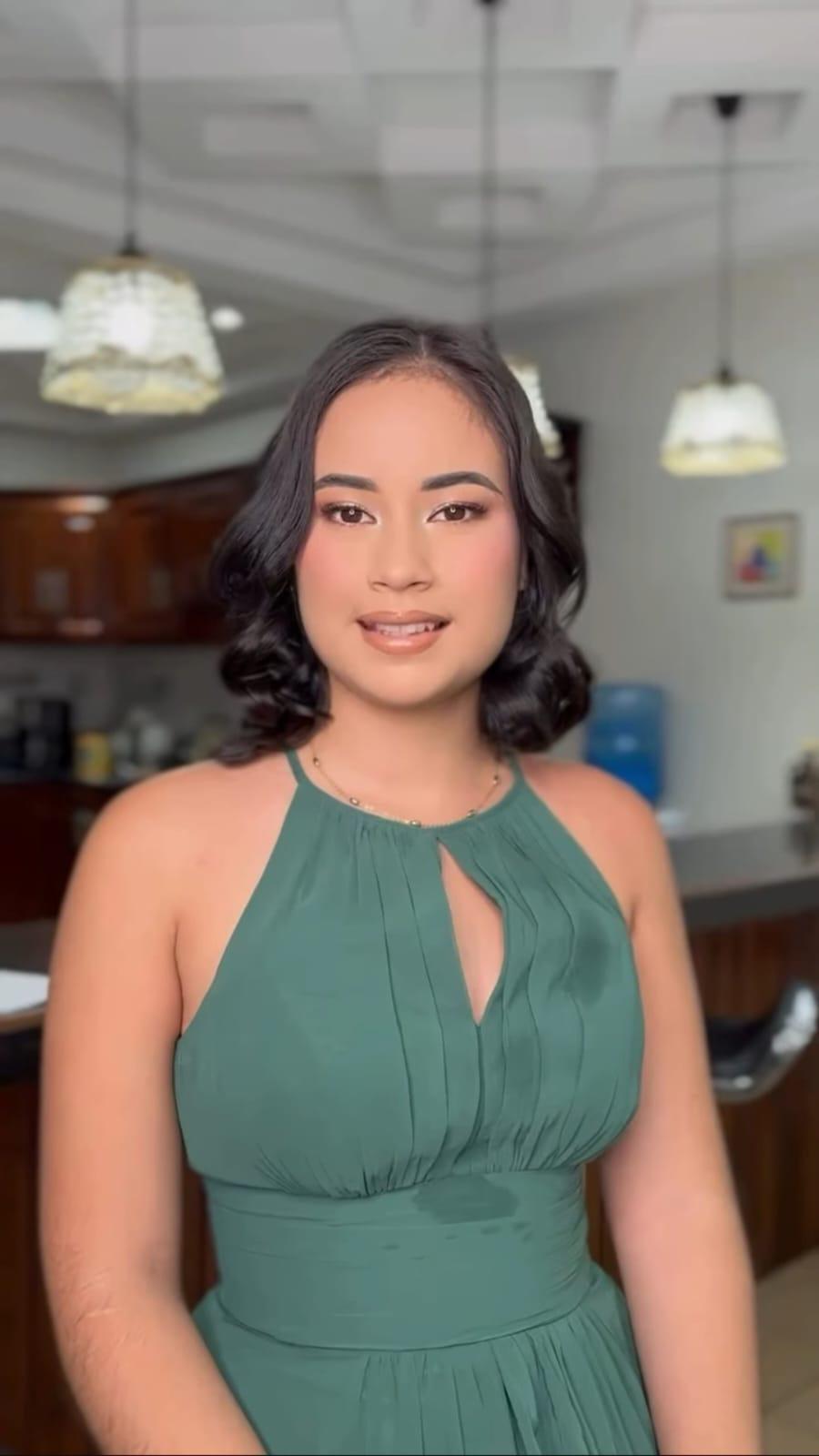 Yeimi Licona, prometida de Shin Fujiyama, recibe su título universitario