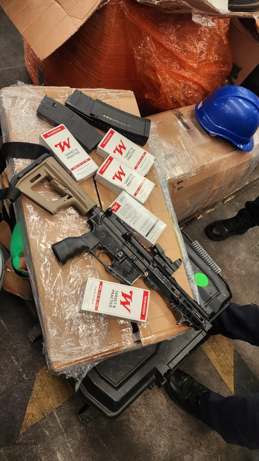 ¿Qué se sabe del contenedor en el que incautaron armas? Llegó desde USA con encomiendas