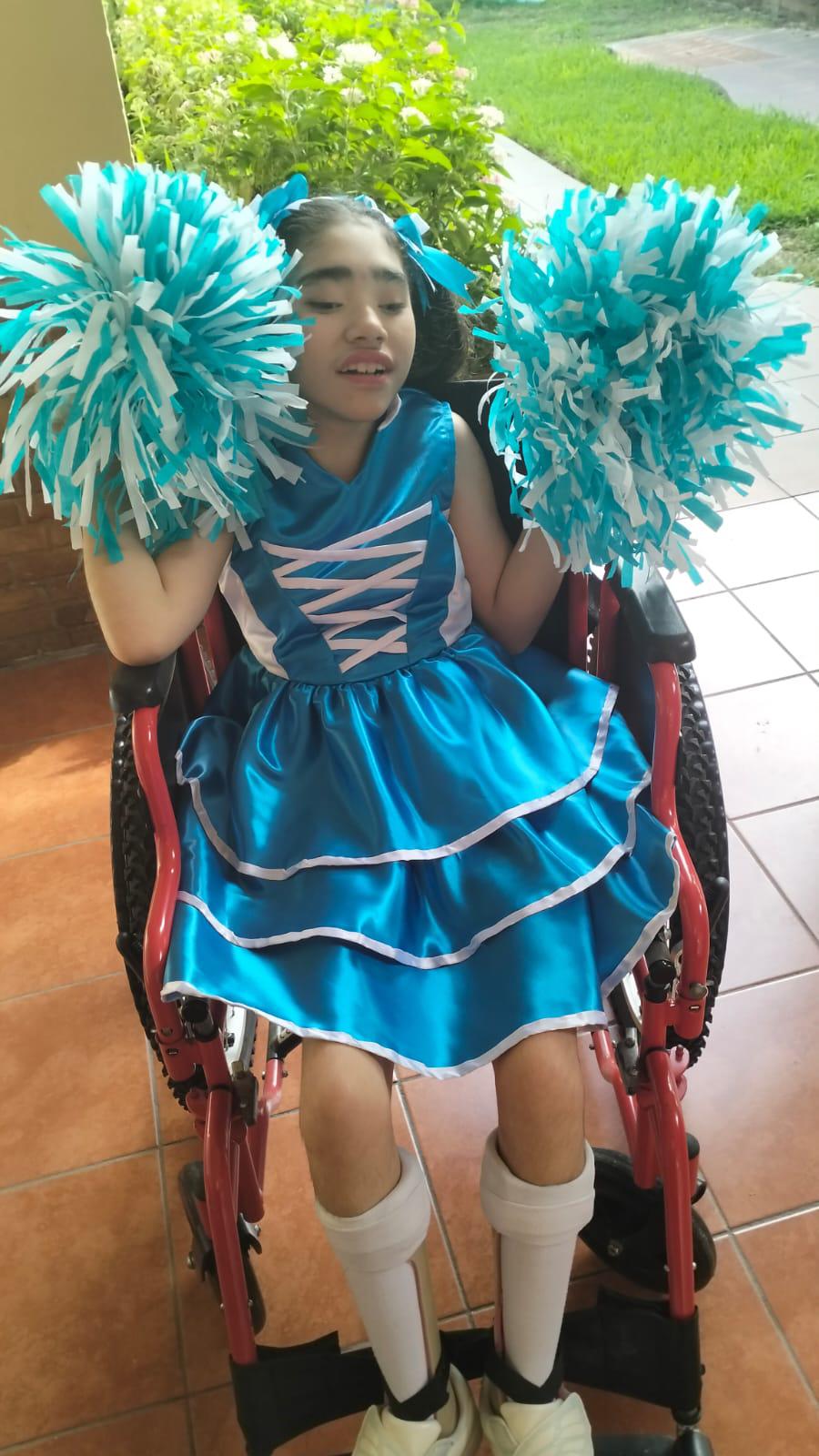 Inclusión y amor a Honduras: Niños con capacidades diferentes desfilan en SPS