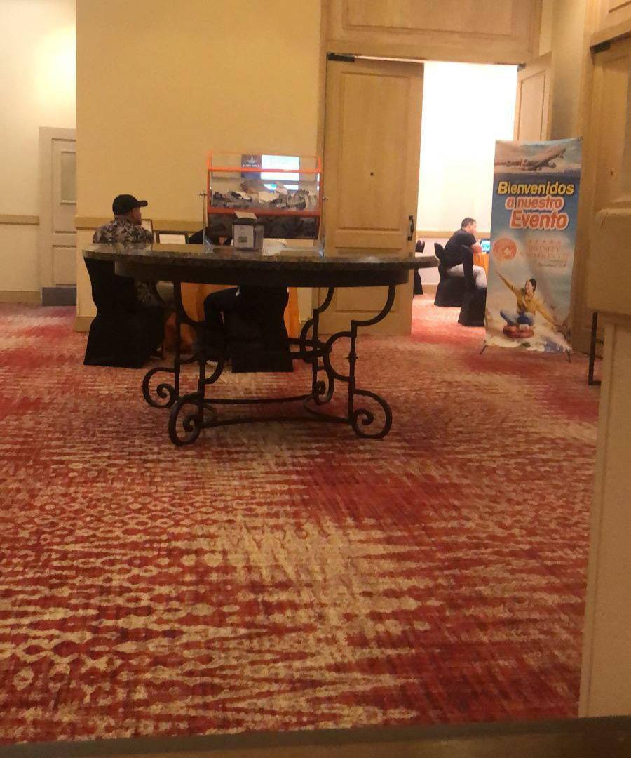 $!En este salón de un reconocido hotel capitalino son citadas las víctimas con la falsa promesa de un premio. Foto: La Prensa.