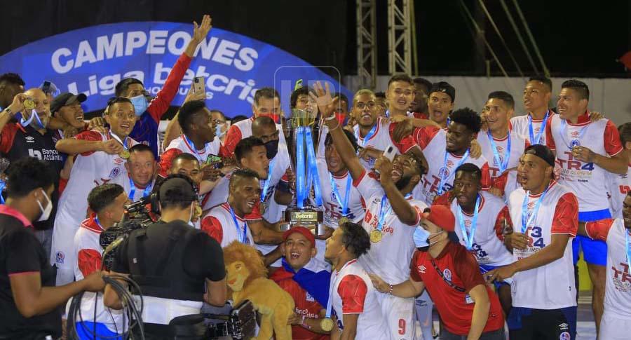 El tetracampeón Olimpia anuncia sus primeras bajas para el 2022