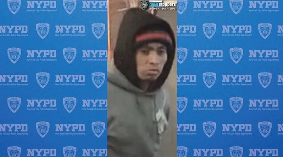 Migrante acusado de quemar a mujer en metro de Nueva York enfrenta cuatro cargos