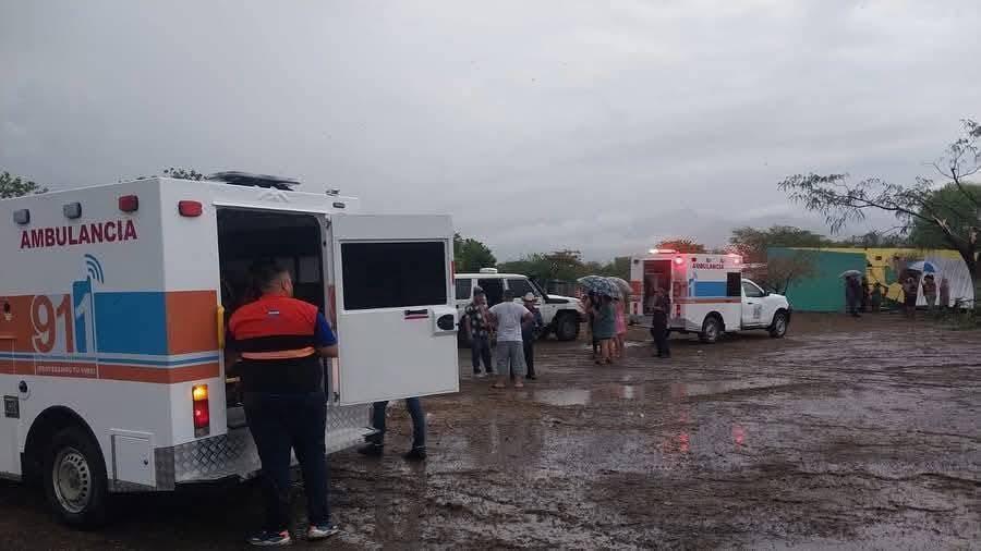 Se derrumba escuela en Comayagua con alumnos en su interior