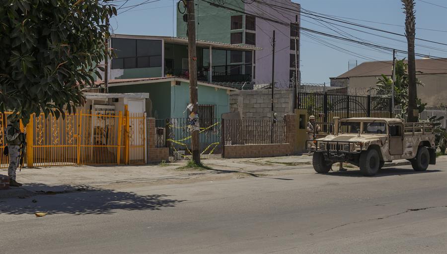 Casa en barrio de Tijuana fue fachada para un narcotúnel entre México y EEUU