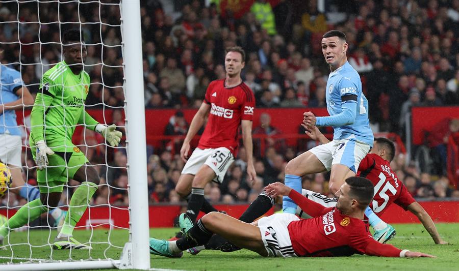 Phil Foden cerró la goleada del Manchester City ante el United por la jornada 10 de la Premier League.