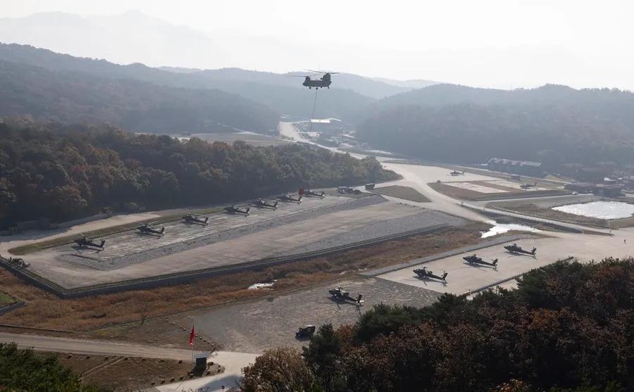 Así quedó la zona impactada por un bombardeo accidental en Corea del Sur