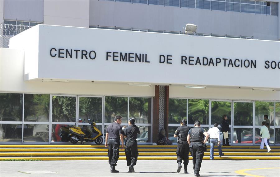 Comisión DD.HH pide medidas “urgentes” para presas por abortar en México