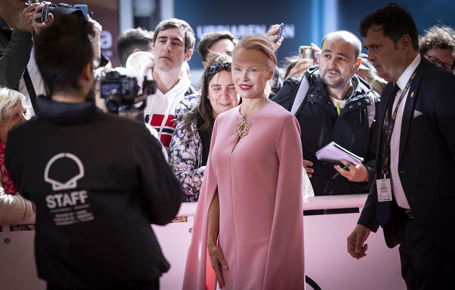 Pamela Anderson se reinventa: “He dudado de mí muchas veces”