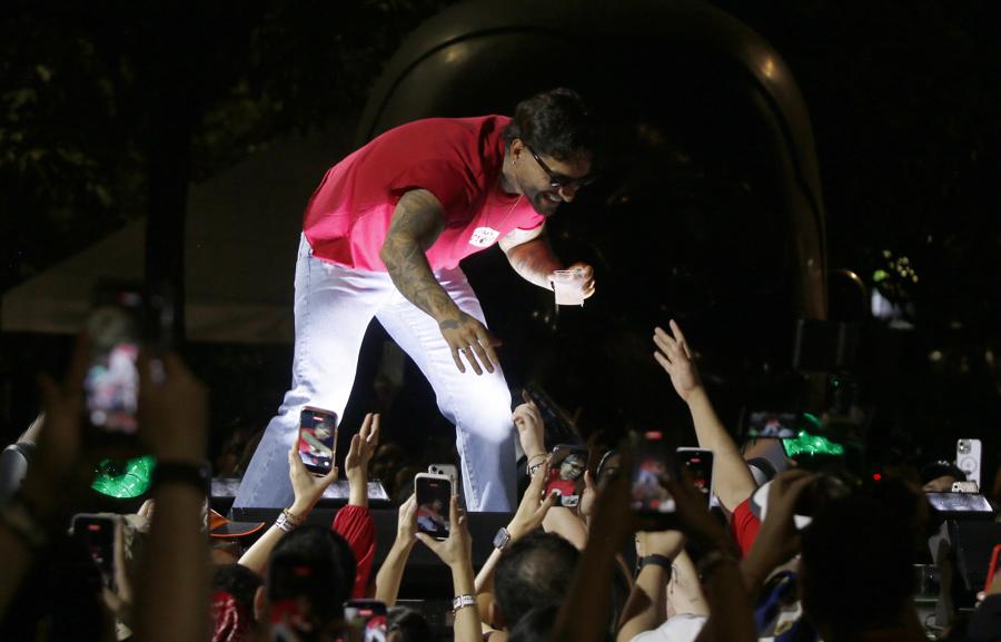 Maluma regresa a sus raíces con el álbum ‘Loco x volver’