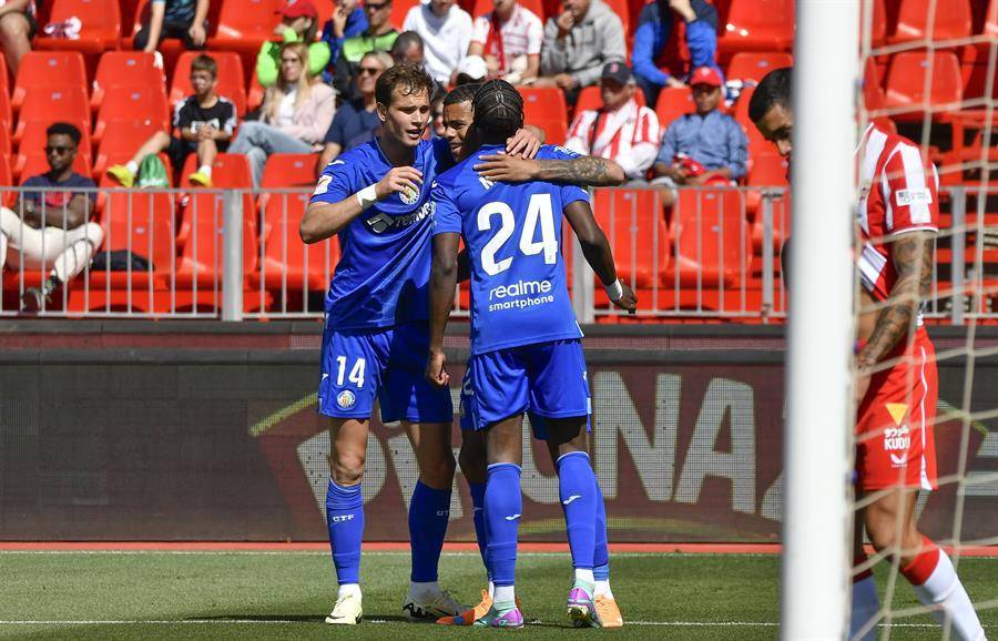 El gol del hondureño no fue suficiente, ya que Greenwood volvió a marcar y luego los liquidaron con el 3-1 en su casa.