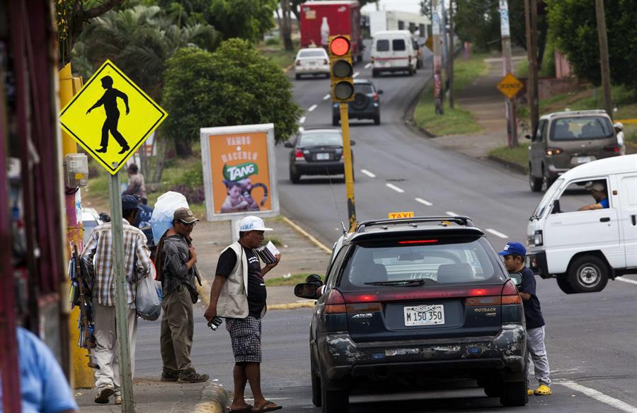 Nicaragua endurece controles sobre remesas y venta de automóviles nuevos y usados