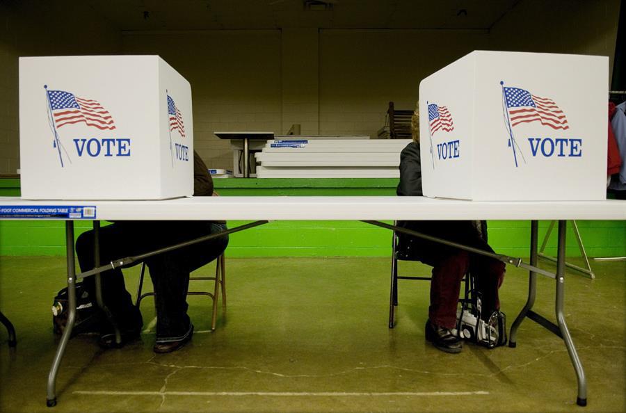 Votantes latinos en Arizona superan una quinta parte del electorado estatal