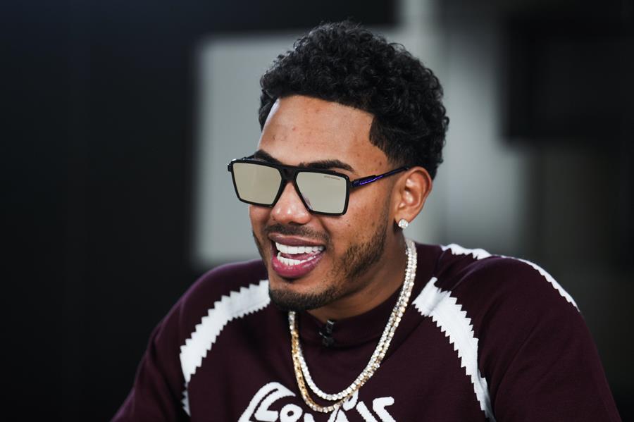 Myke Towers regresa “a su esencia” musical en ‘La Pantera Negra’