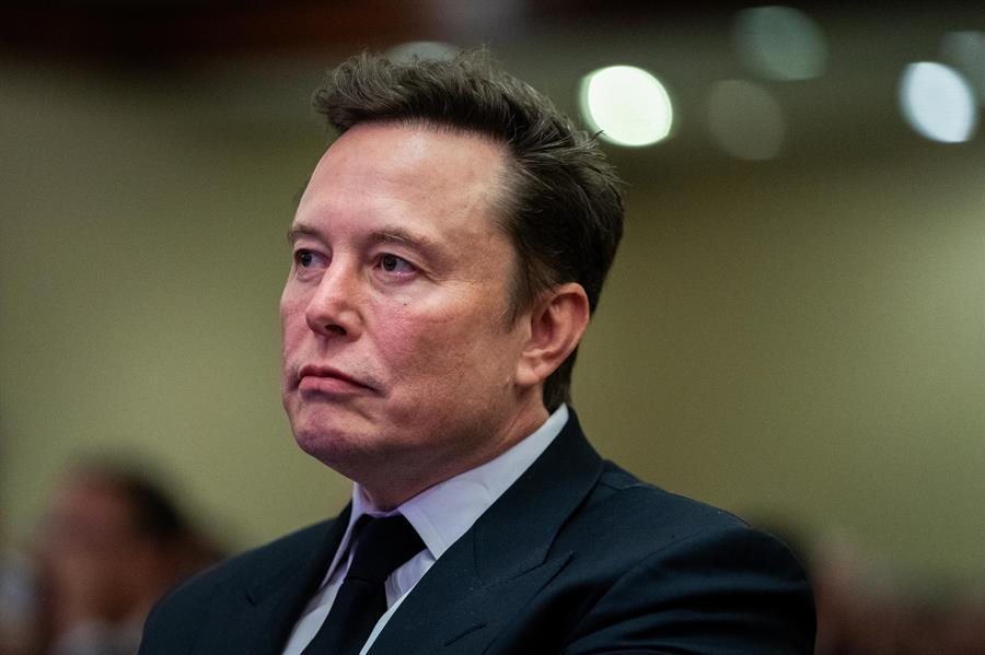 Elon Musk” convence a Donald Trump para “desmantelar” la burocracia de USA