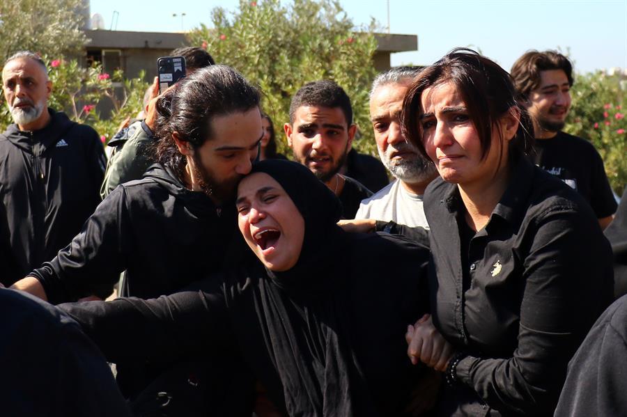 Condenan la muerte de tres periodistas por culpa del ataque israelí