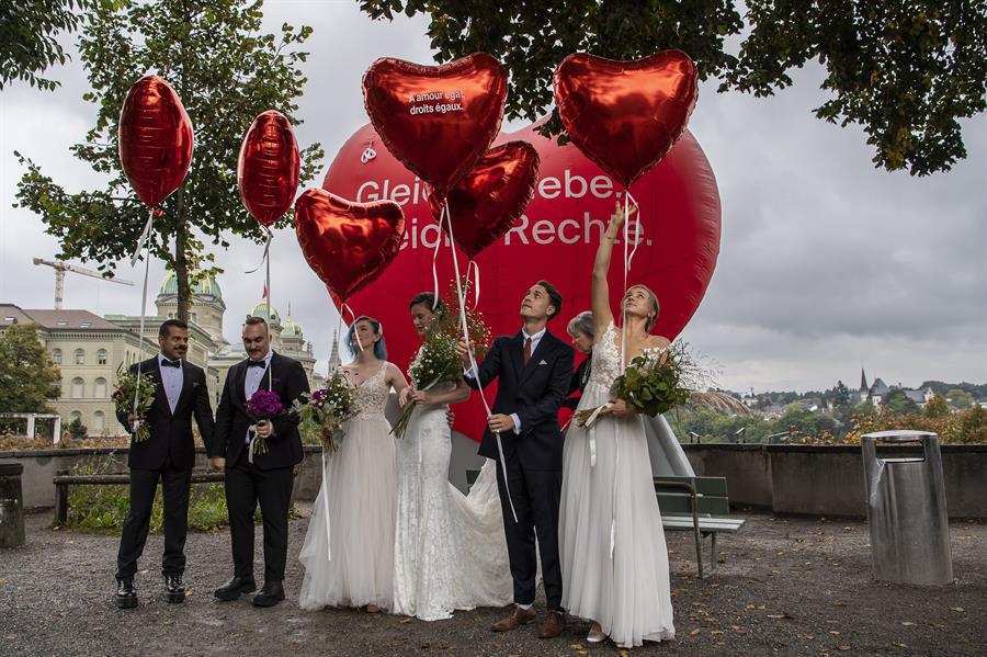 Aprueban matrimonio entre personas del mismo sexo en Suiza