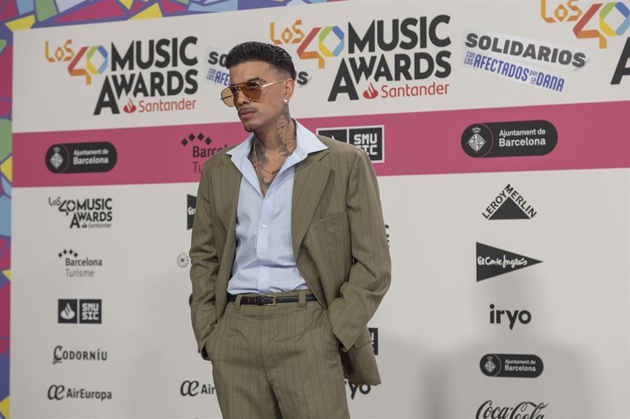 Rauw Alejandro triunfa en Los40 Music Awards con tres premios