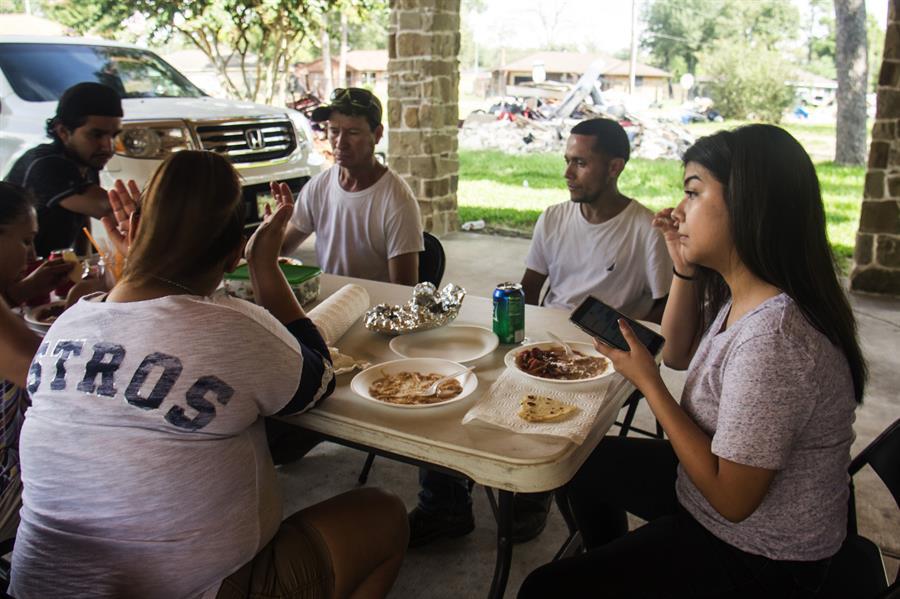 Texas discriminó a afroamericanos e hispanos en recuperación tras huracán Harvey