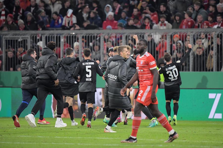 Al Bayern le faltó claridad y perdió el encuentro por un penal en la recta final.