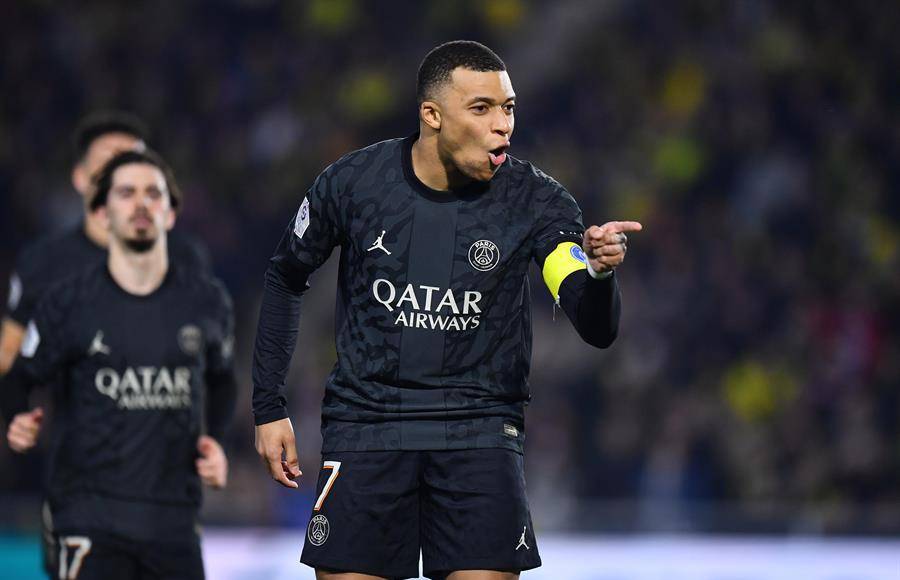 Kylian Mbappé se marchará con la carta de libertad bajo el brazo y muchos apuntan a que su próximo destino sería el Real Madrid, club que viene siguiendo su fichaje desde que estaba en Mónaco.