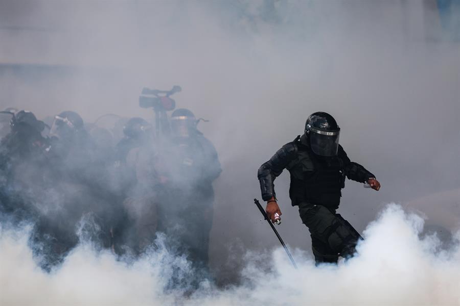 Choques en una protesta de jubilados desató la mayor represión del Gobierno de Milei