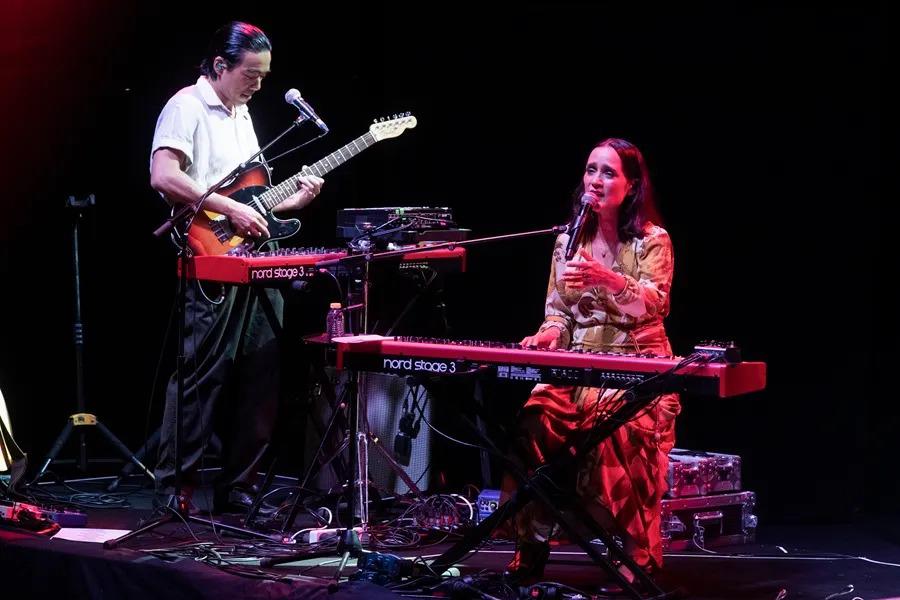 La niña futbolista: la canción de Julieta Venegas que divide en redes