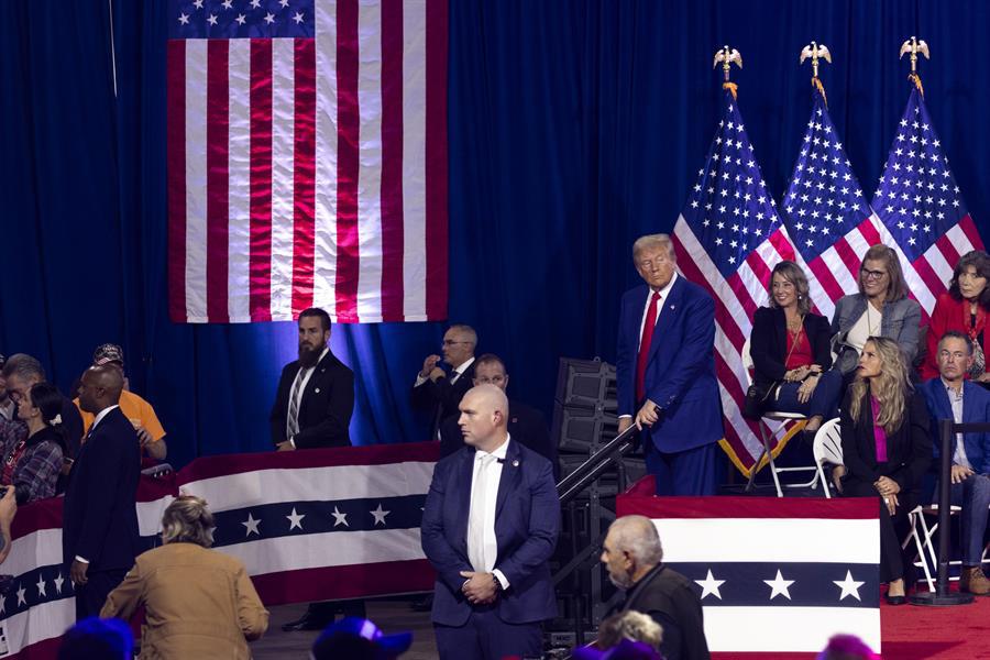 Trump gana terreno en unas elecciones que se perfilan como las más ajustadas del siglo