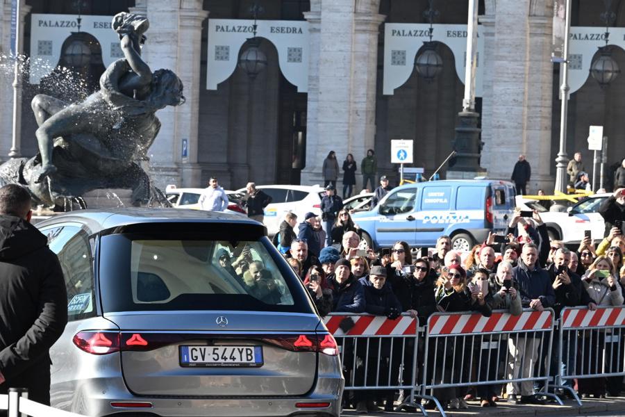 La moda, el cine y sus musas lloran al grandioso Valentino en su último adiós