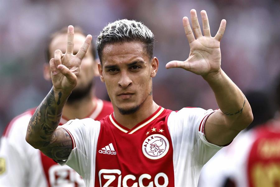 Oficial: Manchester United y Ajax llegan a un acuerdo en el traspaso de Antony por millonaria cifra