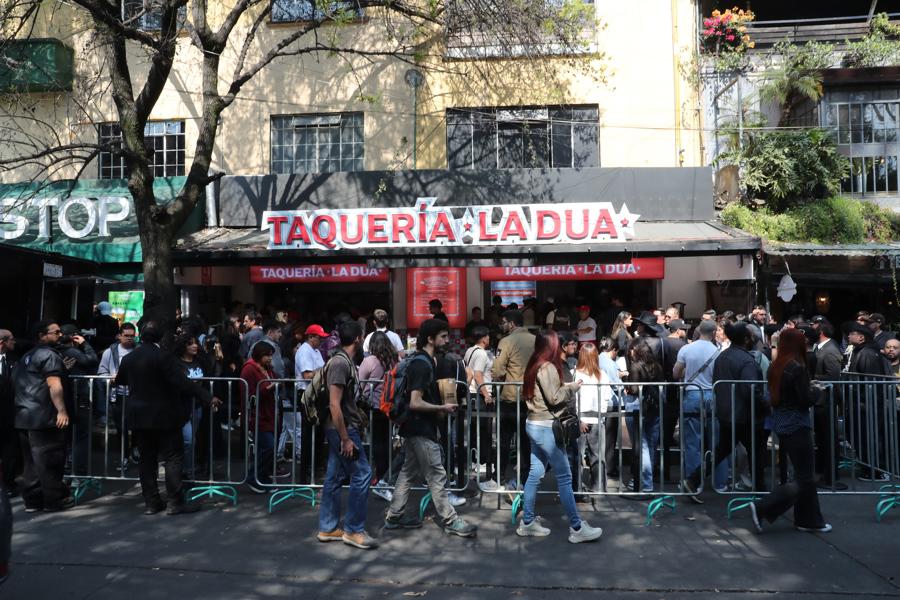 Dua Lipa abre la “Taquería Dua” en Ciudad de México