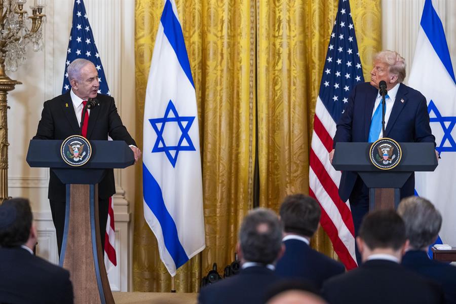 Trump anuncia que EEUU “tomará el control” de la Franja de Gaza