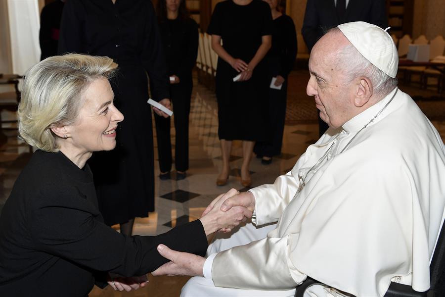 El papa y Von der Leyen reafirmaron su compromiso para acabar con la guerra