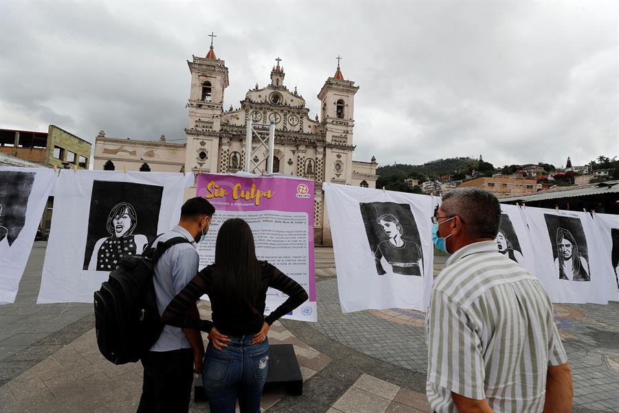 Hondureñas presentan la exposición “Sin Culpa: aprendiendo a disfrutarme”