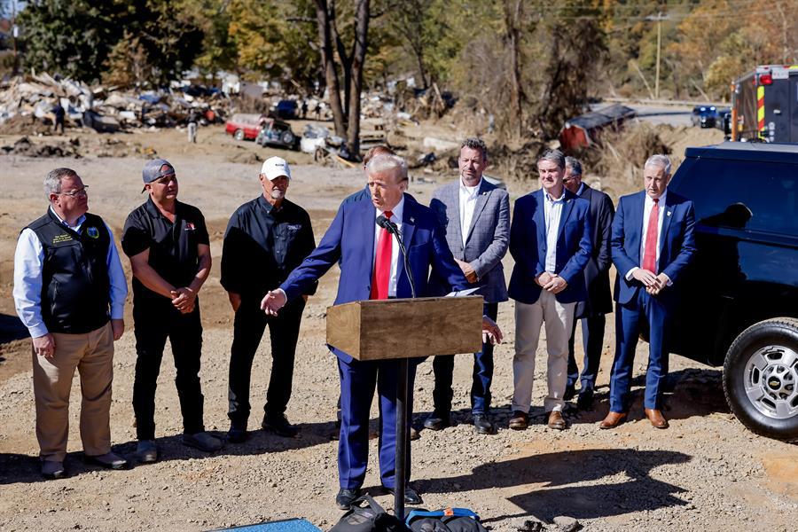 Trump intensifica campaña en Carolina del Norte y recorre zonas afectadas por huracán