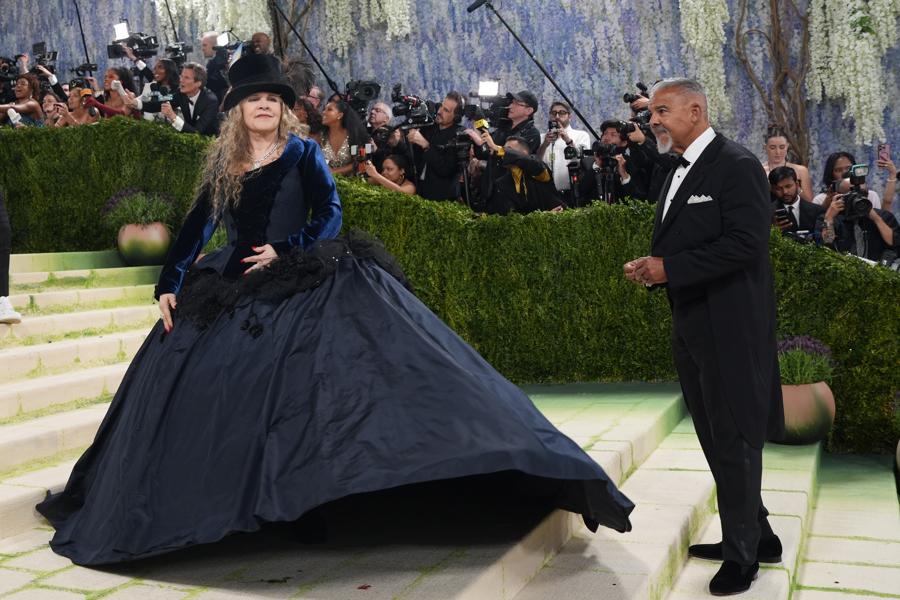 John Galliano será homenajeado en la Met Gala 2027: por qué su elección genera debate