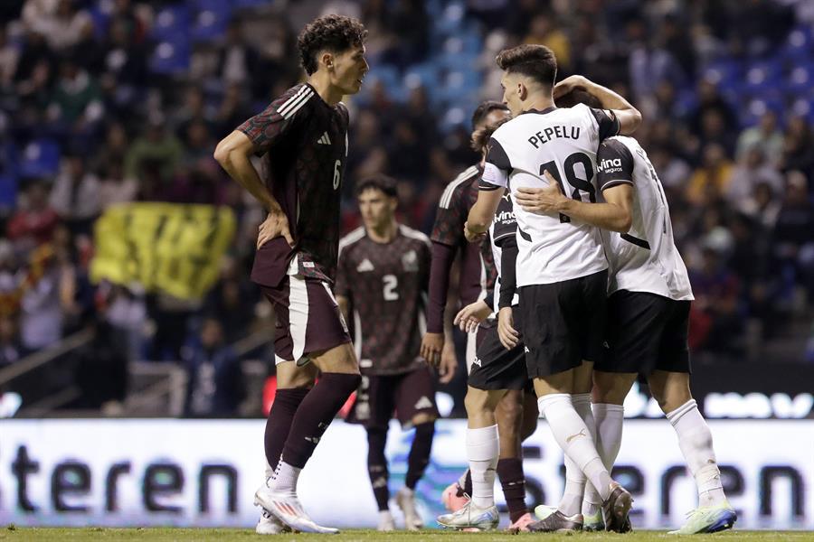 México no pudo y se estrella ante un Valencia con suplentes
