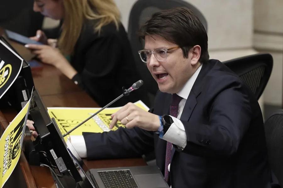 “Siempre serás el amor de mi vida”: la emotiva despedida de la esposa de Uribe Turbay