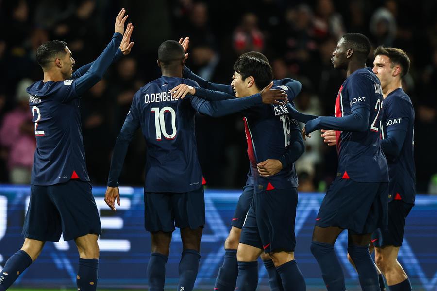 El PSG lidera la Ligue 1 de Francia con 24 unidades tras golear al Montpellier en la jornada 11.