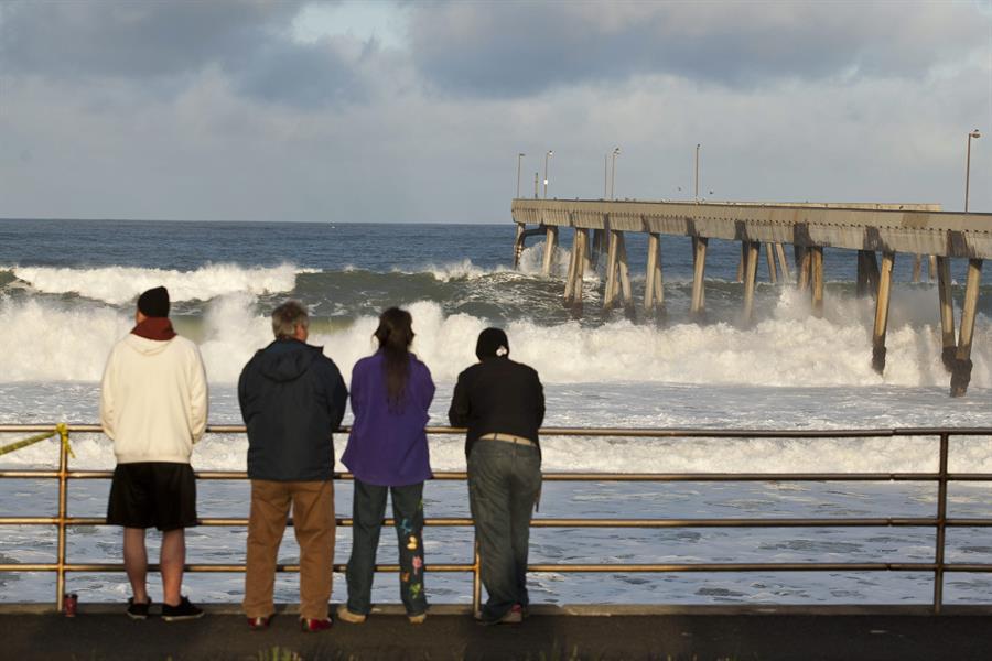 EEUU levanta su alerta de tsunami sin registrar daños graves en costa oeste