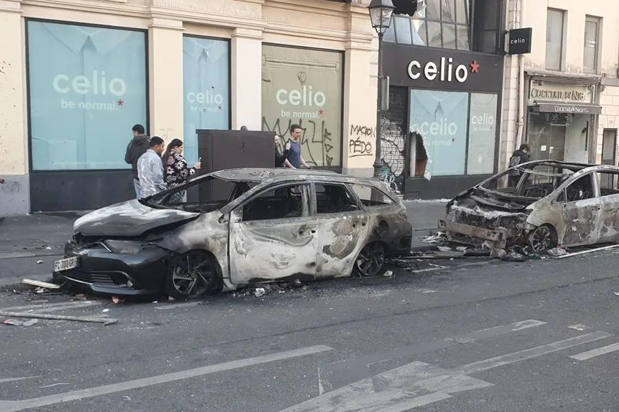Incendios y caos en Francia: la razón detrás de las protestas que sacuden Lyon