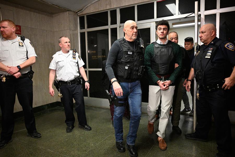 Luigi Mangione vuelve a tribunal de Nueva York con un chaleco antibalas