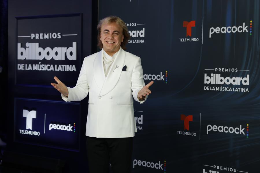 La pedrería y los cortes clásicos destacan en los Billboard Latinos