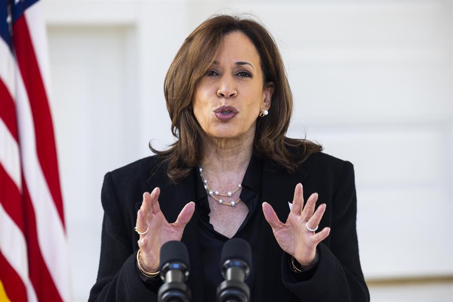 Harris insiste en acusar a Trump de ser un peligro para EEUU en un mitin en Washington