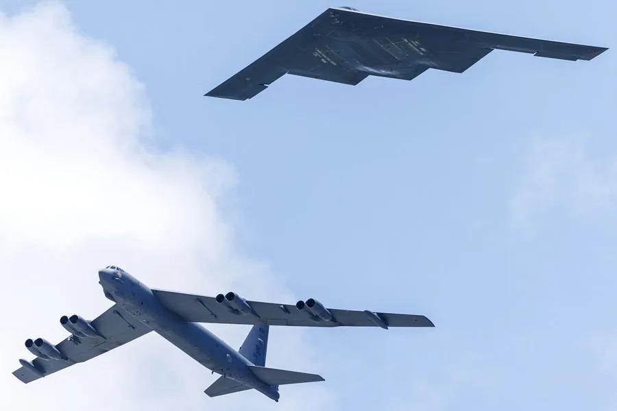 La operación Midnight Hammer contra Irán: Así fue el mayor bombardeo con B-2 de la historia