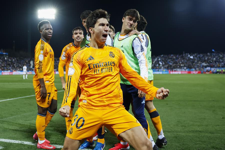 Real Madrid lo ganó al 93’: impensado héroe y avanza a semis de Copa del Rey